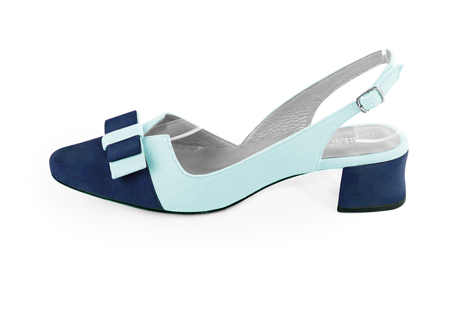 French elegance and refinement for these navy blue dress slingback shoes, with a knot, 
                available in many subtle leather and colour combinations. The pretty French spirit of this beautiful pump will accompany your steps nicely and comfortably.
To be personalized or not, with your materials and colors.  
                Matching clutches for parties, ceremonies and weddings.   
                You can customize these shoes to perfectly match your tastes or needs, and have a unique model.  
                Choice of leathers, colours, knots and heels. 
                Wide range of materials and shades carefully chosen.  
                Rich collection of flat, low, mid and high heels.  
                Small and large shoe sizes - Florence KOOIJMAN